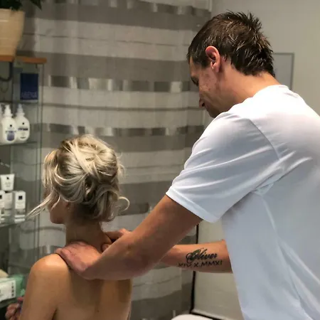 školící Středisko Abena S Ubytováním Alloggio in famiglia