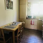 ホームステイ Skolici Stredisko Abena S Ubytovanim